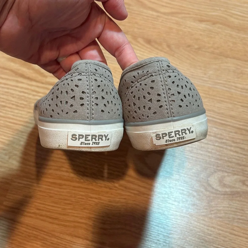 Sperry Womens Crest Vibe‎ Grey Suede Perforated Slip On Sneakers Size 9